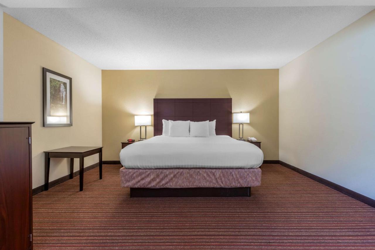 Best Western Seneca-Clemson Exterior photo